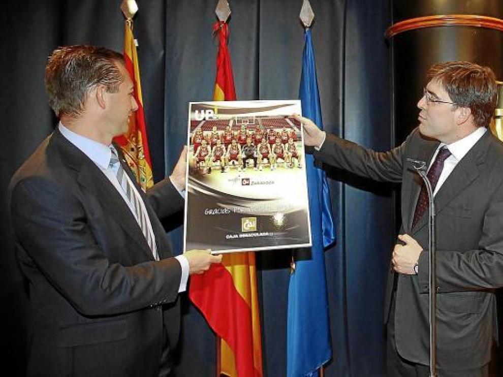 Hace unos días, el club fue recibido por el director general de la CAI Luis Miguel Carrasco.