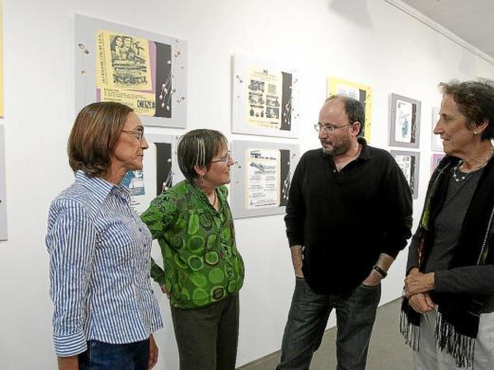 Charo Marín, Concha Martínez, Javier Gurpegui y Pilar Plaza asistieron a la inauguración.