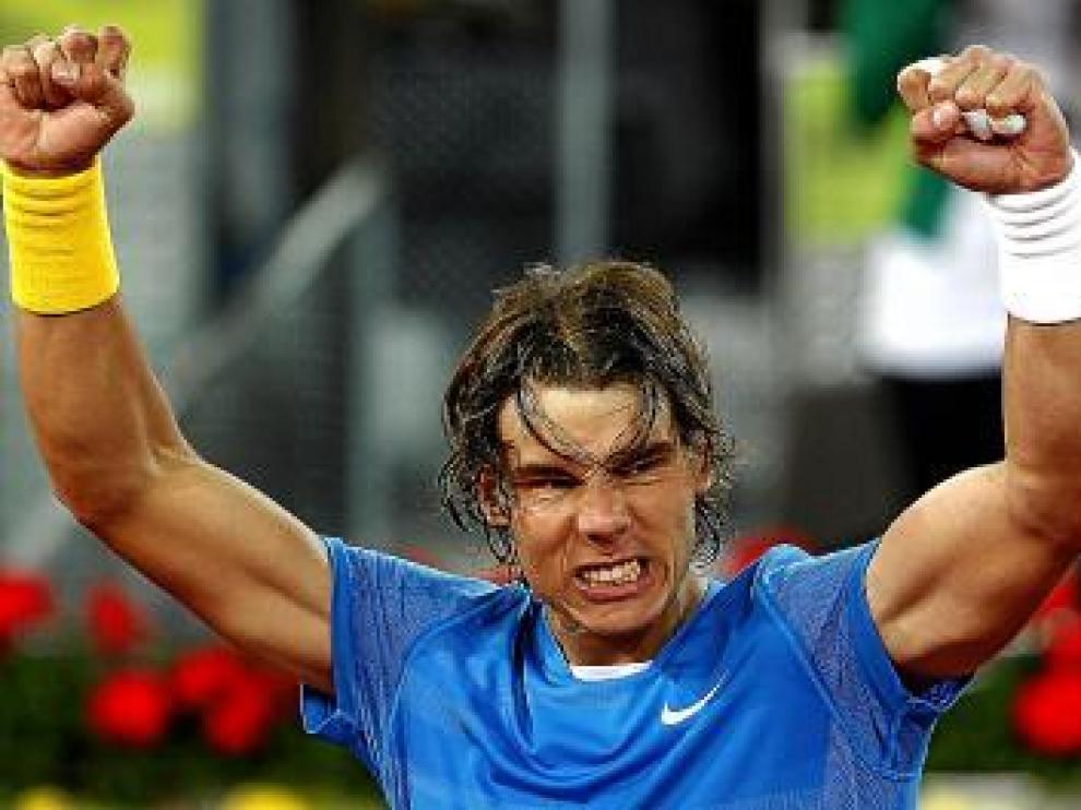 Rafa Nadal celebra su victoria ante Isner.