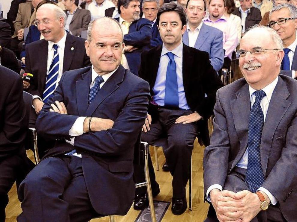El ministro Chaves junto a Alberto Larraz