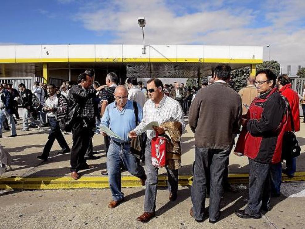 Imagen de archivo del cambio de turno en la planta de GM en Figueruelas.