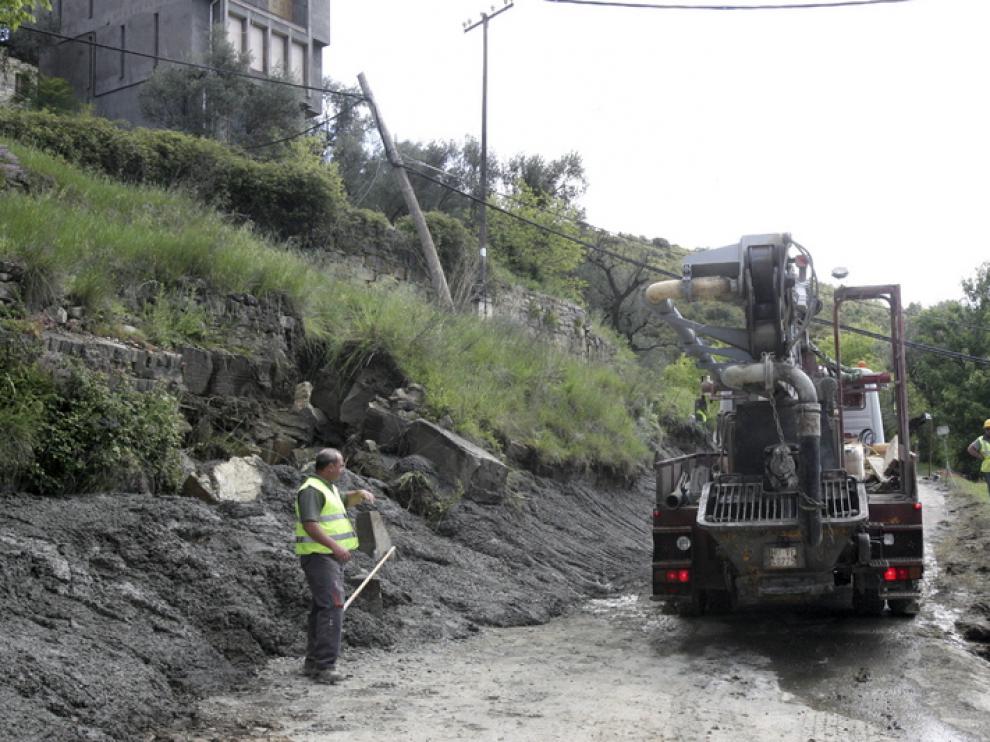 Desprendimientos en la ladera de Boltaña