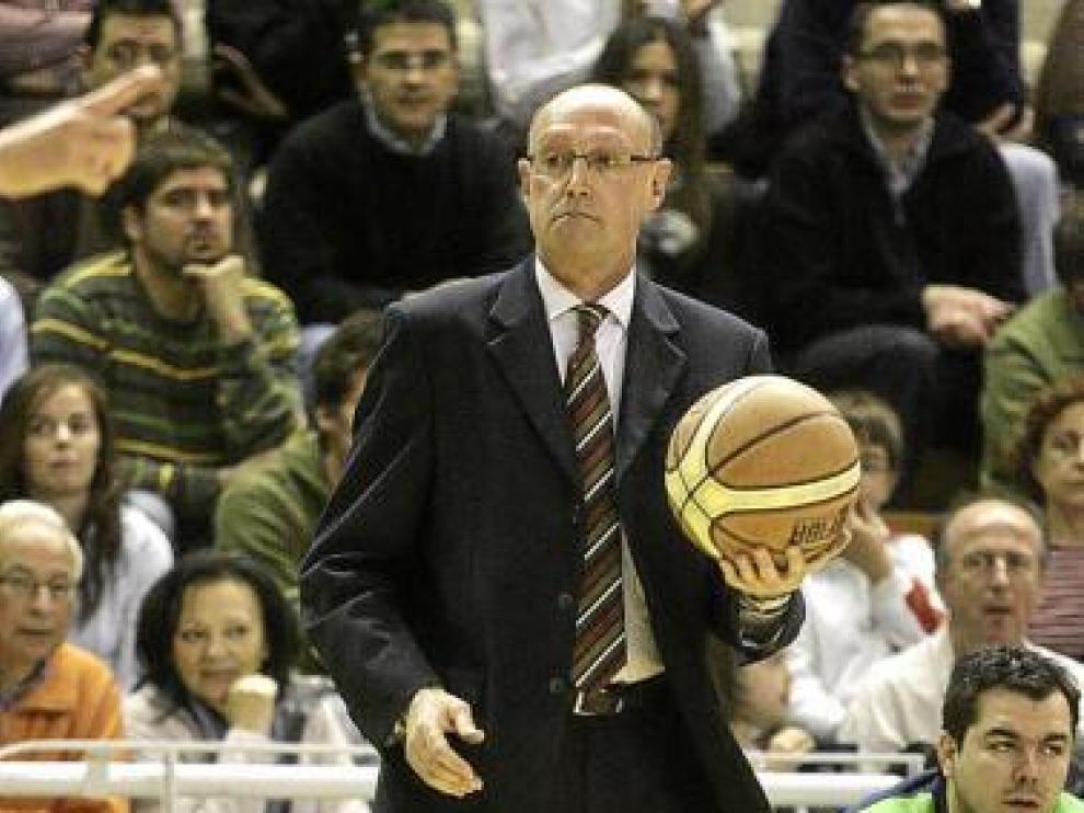 Ángel Navarro, en el segundo partido ante el Caja Rioja.