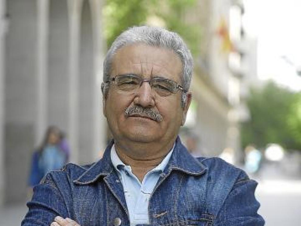Faustino González, parado de la construcción.