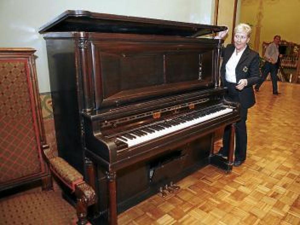 El piano donado por la familia Garcia Guatas.