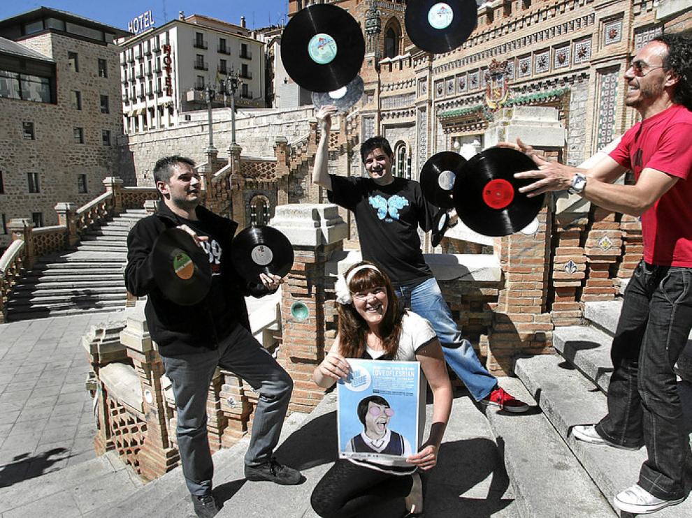 De izquierda a derecha, cuatro de los cinco artífices del festival: Manolo Tena, Irene Serrano, Julio Tena y Fran Gallego.
