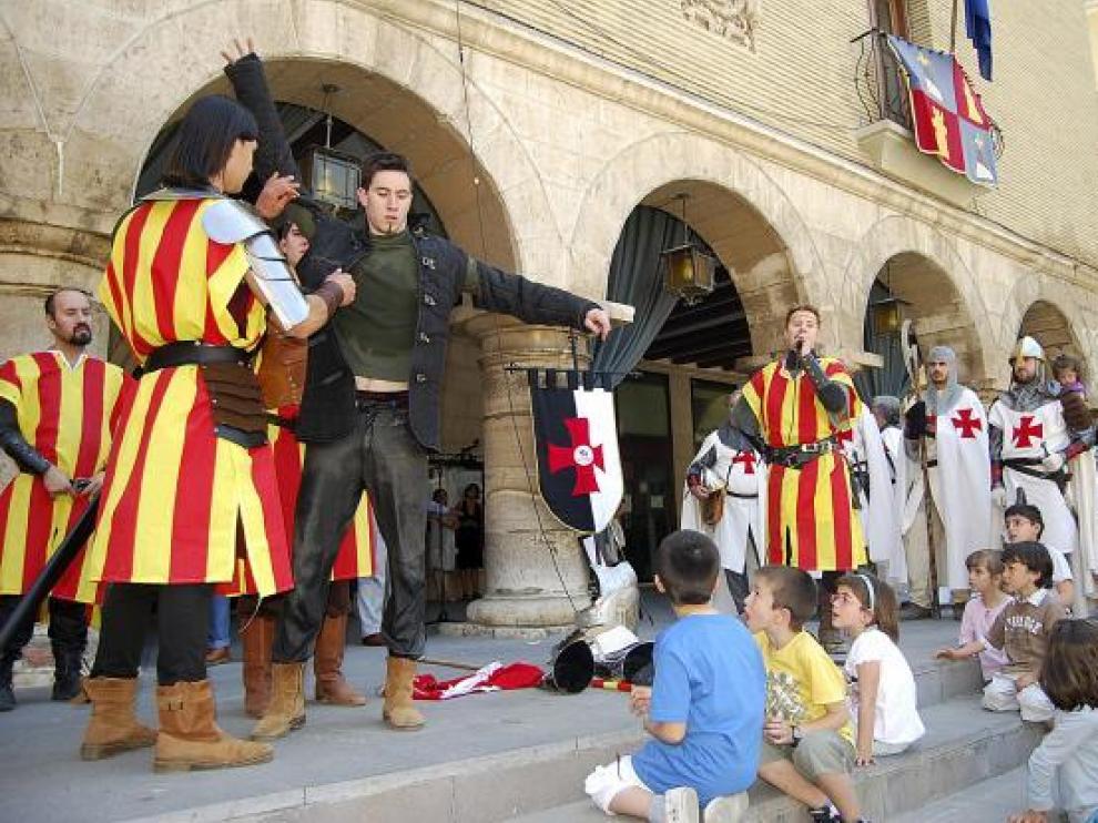 Una de las exhibiciones de la vida militar medieval.
