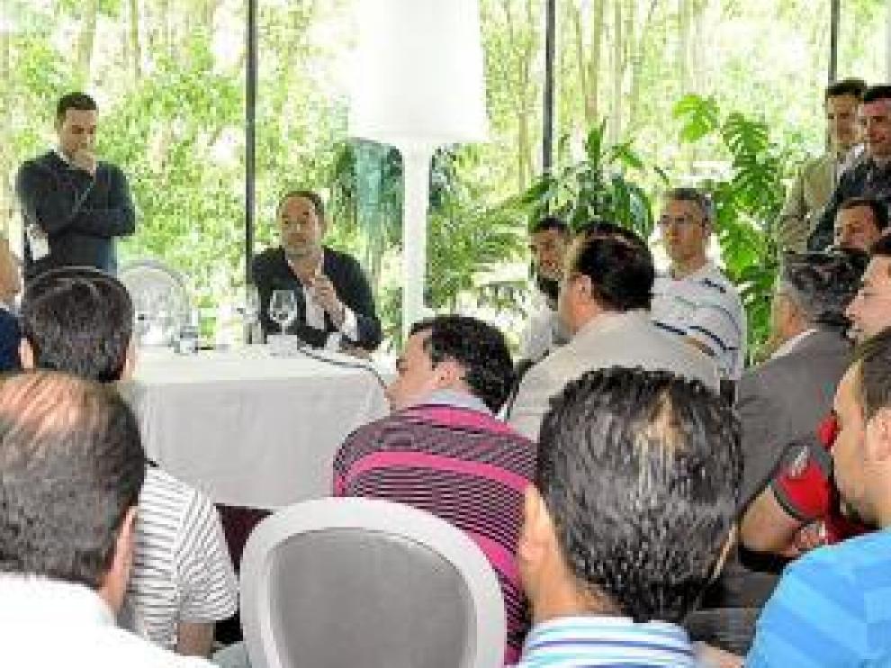 Agapito conserva la confianza en su núcleo duro