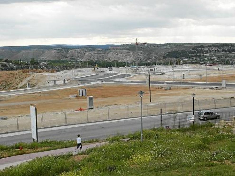 La urbanización del Polígono Sur, donde se levantarán 800 pisos, se paralizó hace dos semanas.