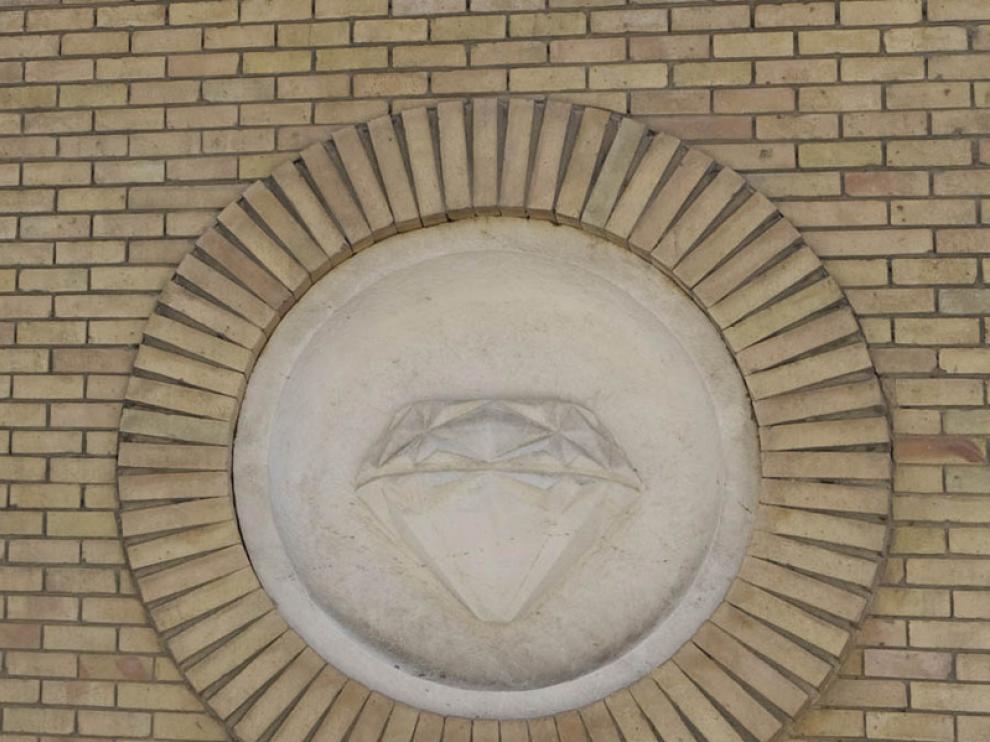 Un diamante simboliza la mineralogía