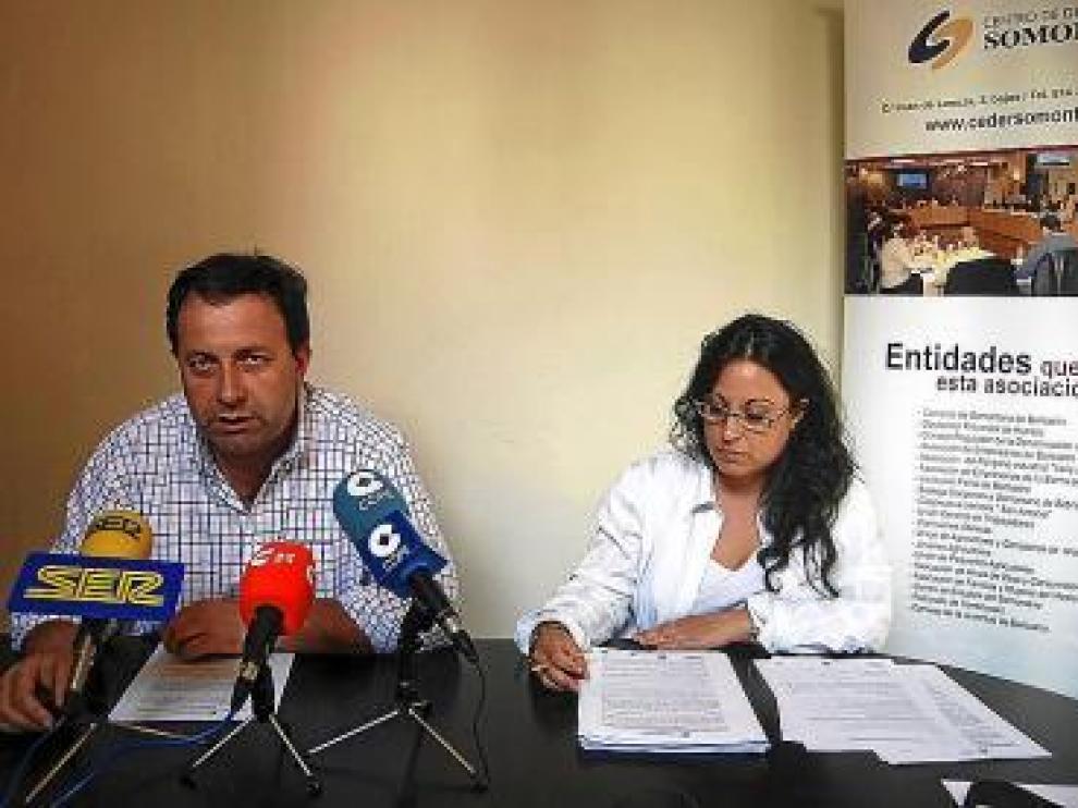 Mariano Altemir y Ana López, del CEDER, en la presentación.