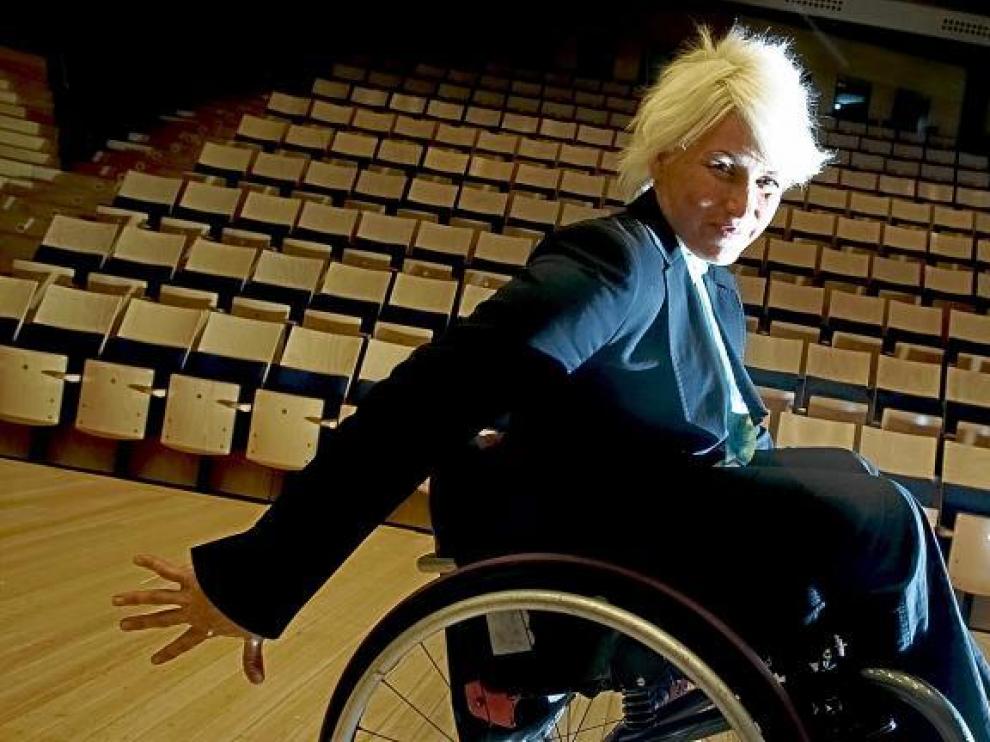 Gema, la semana pasada, ensayando en el Auditorio de Zaragoza, donde hoy presentará y actuará en la gala Somos.