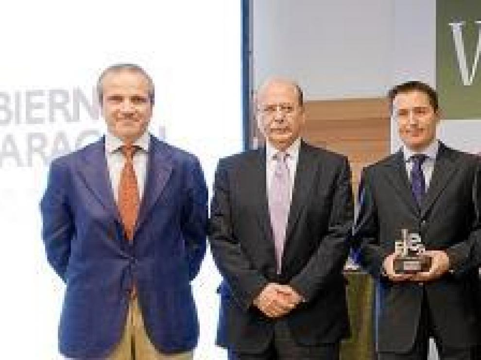 Agustín Gª Inda (CAI), Antonio Gasión (IAF), Víctor Alfaro (Podoactiva), Arturo Aliaga (Industria), Pilar Andrade (Aje), Óscar Landeta (Certest), David Romera (Ibercaja) y Tomás Mena (Farmbiocontrol).