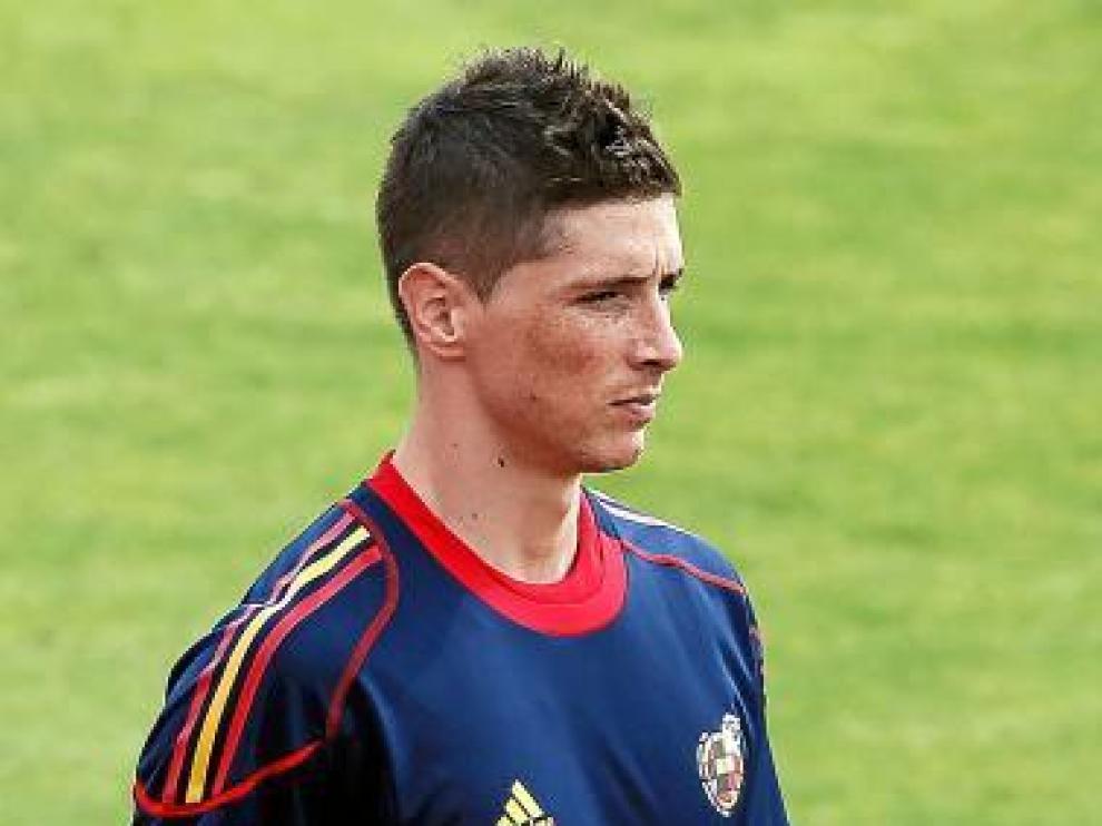 Fernando Torres se ejercitó por primera vez junto a sus compañeros.