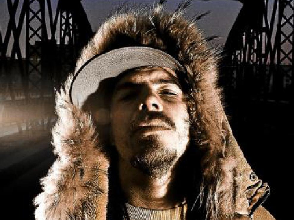 En la maleta de Rap'susklei: 20 años de música, 27 maquetas y 4 discos.