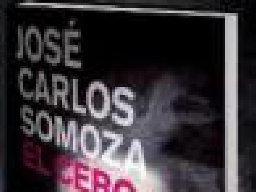 José Carlos Somoza presenta hoy su novela 'El cebo'.