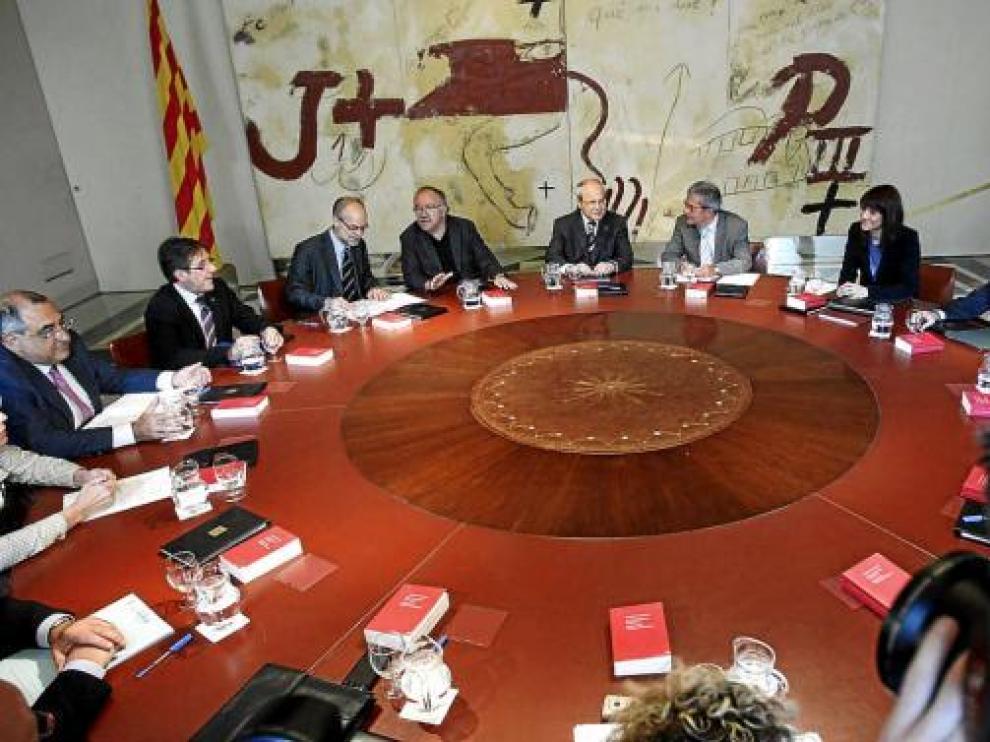 El Ejecutivo de Montilla se reunió ayer con carácter extraordinario para aprobar el decreto ley.