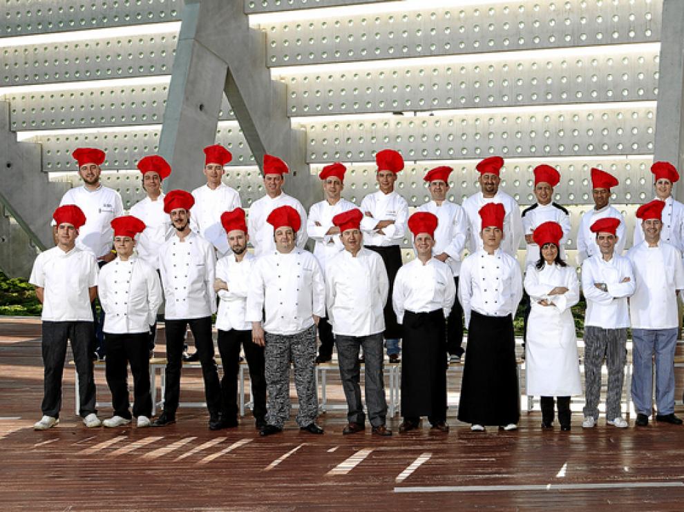 Representantes de los 34 restaurantes zaragozanos que participan en 'El secreto del chef'