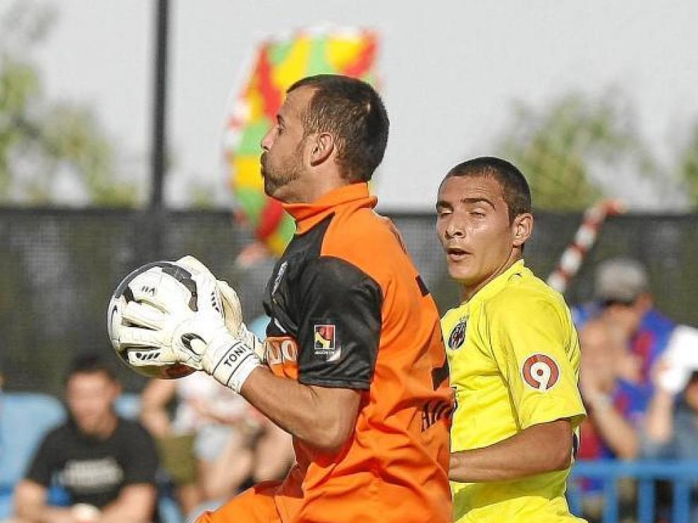 Una de las jugadas del partido
