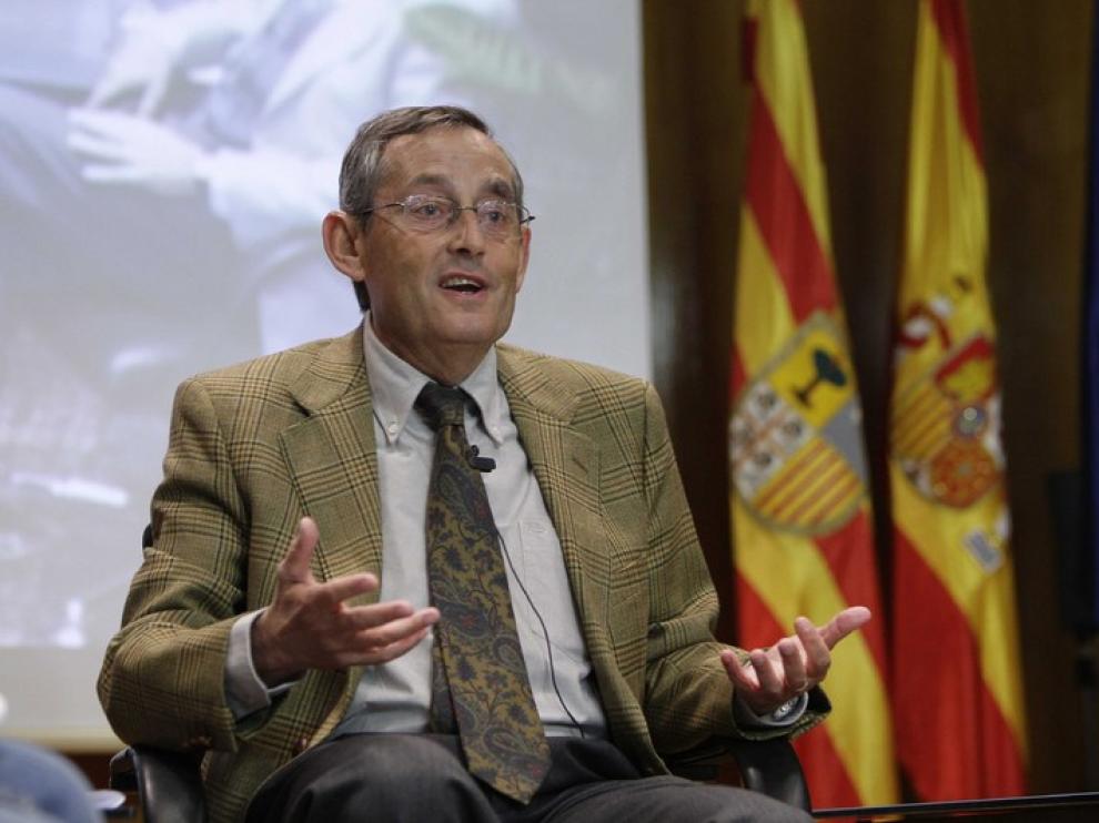 Miguel Delibes de Castro, en La Aljafería