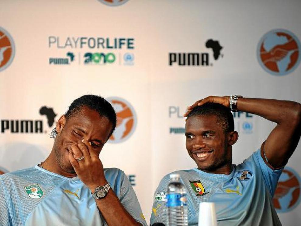 Drogba y Eto'o, las dos grandes estrellas africanas.