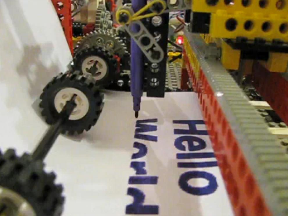 Hecha con piezas de lego ¡y funciona!