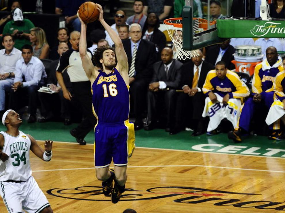 Canasta de Pau Gasol