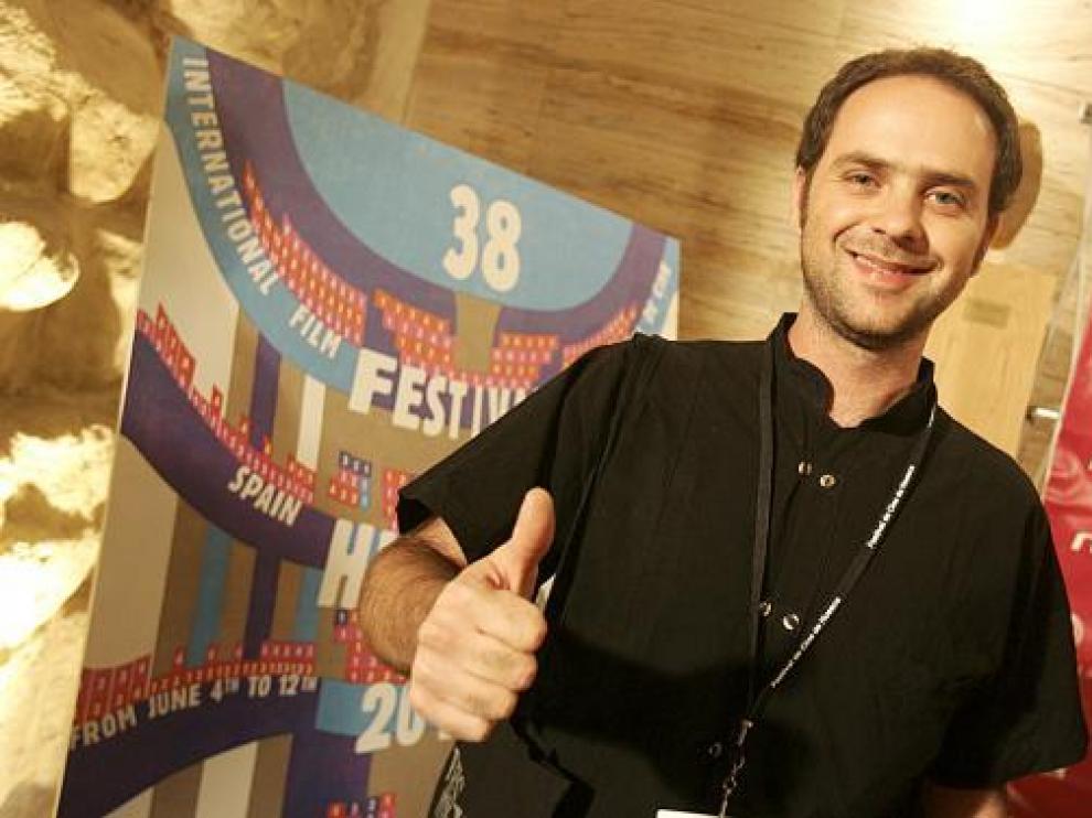 El realizador mexicano Jacques Bonnavent, el gran triunfador, a su llegada a la gala.
