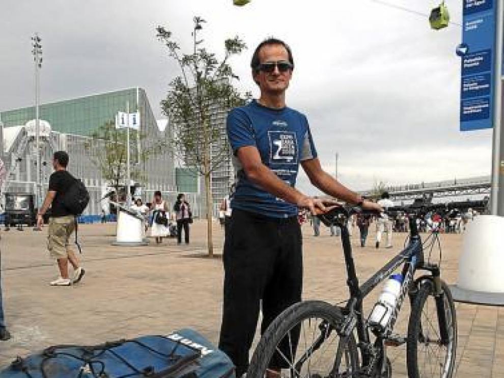 Diego Ballesteros, en Zaragoza, antes de partir a Pekín.