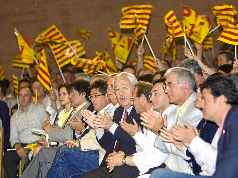 El PAR logró llenar el pabellón polideportivo de Calatayud