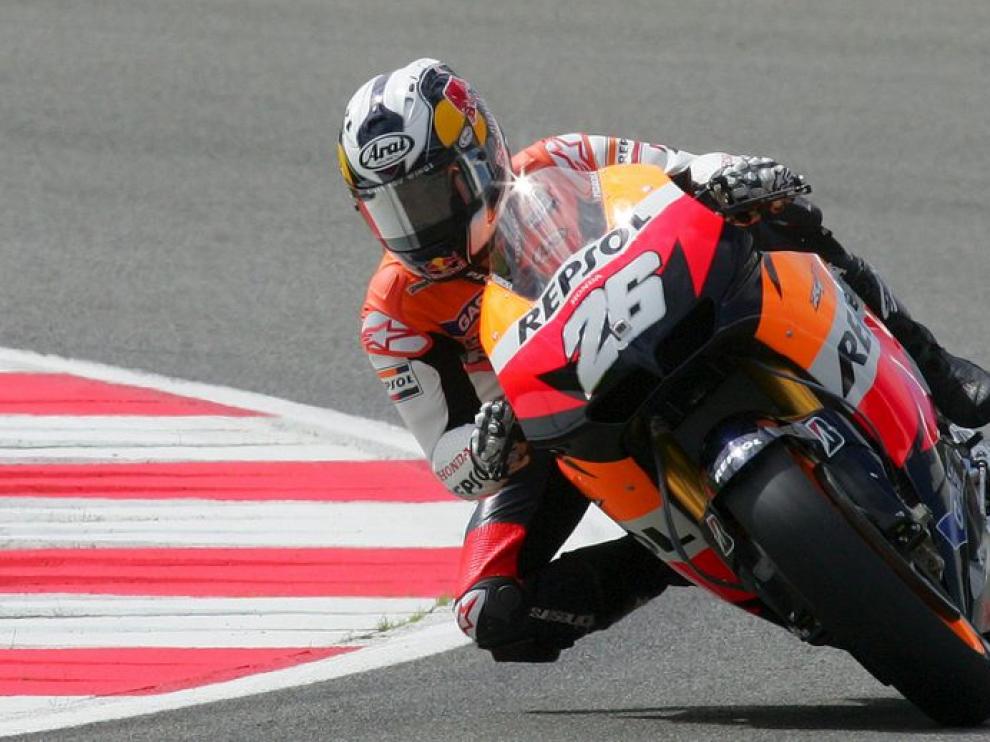 Pedrosa se cae en los entrenamientos del Gran Premio de Reino Unido