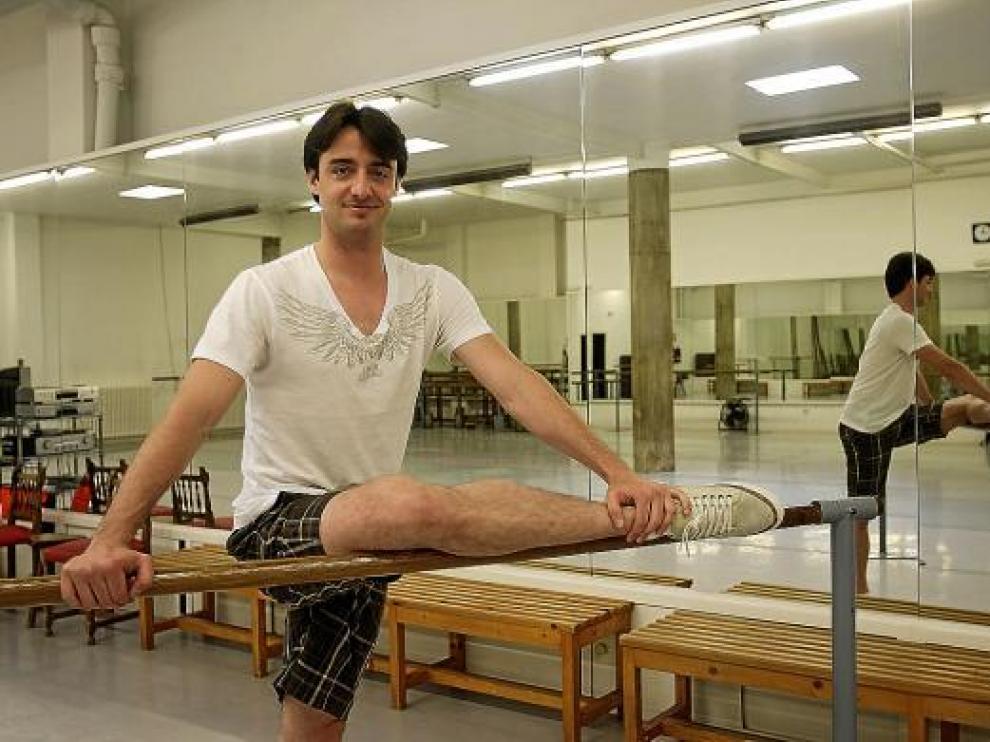 Rubén Martín en el estudio de María de Ávila, donde ha estado ensayando los últimos días.