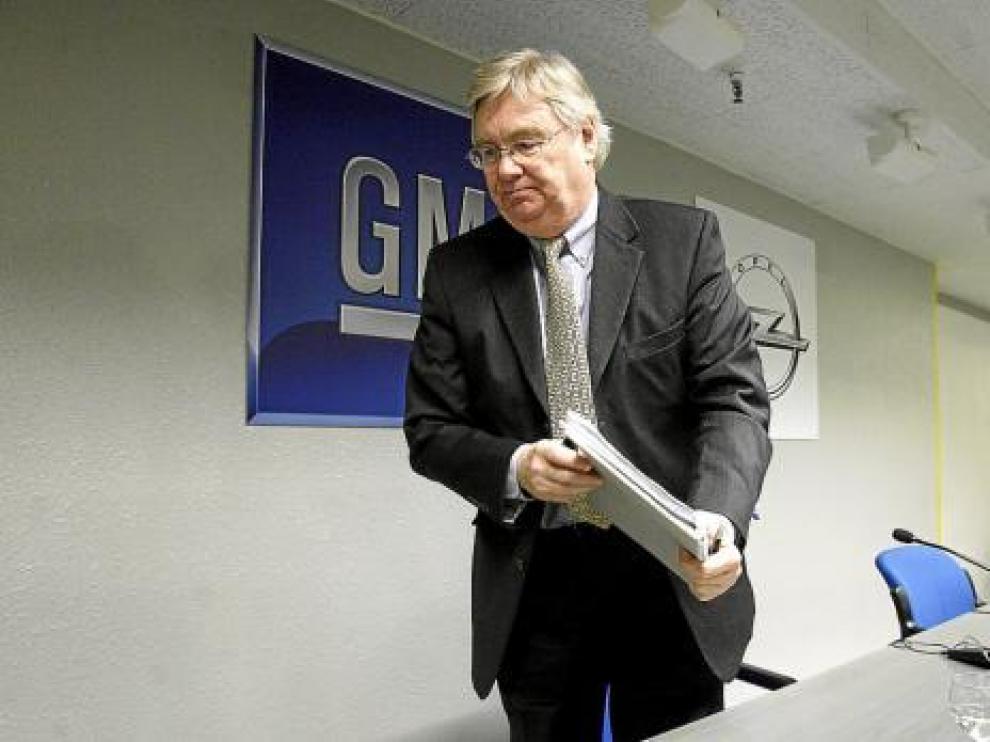 Imagen de archivo de noviembre de 2009 cuando Nick Reilly visitó la planta de GM en Figueruelas.