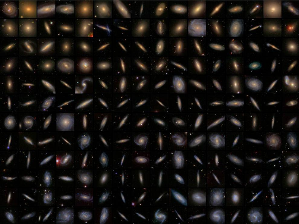 Galaxias que se observarán en el proyecto Califa. Arriba a la izda., galaxias elípticas, de colores amarillentos/rojizos (dominadas por estrellas viejas). Abajo a la dcha., galaxias espirales, más azuladas (dominadas por estrellas jóvenes)