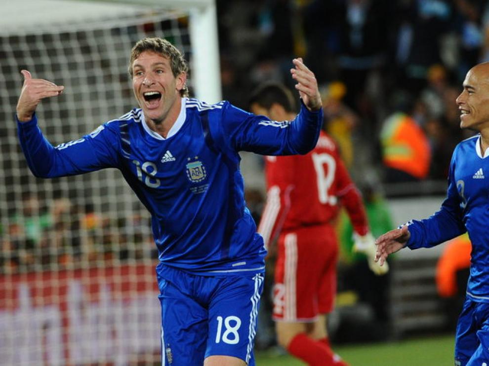 Palermo celebra su gol con Argentina