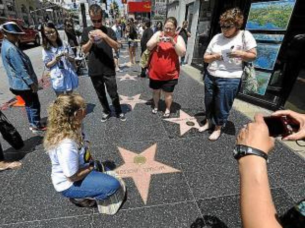 Su estrella, en el Paseo de la Fama de Los Ángeles.
