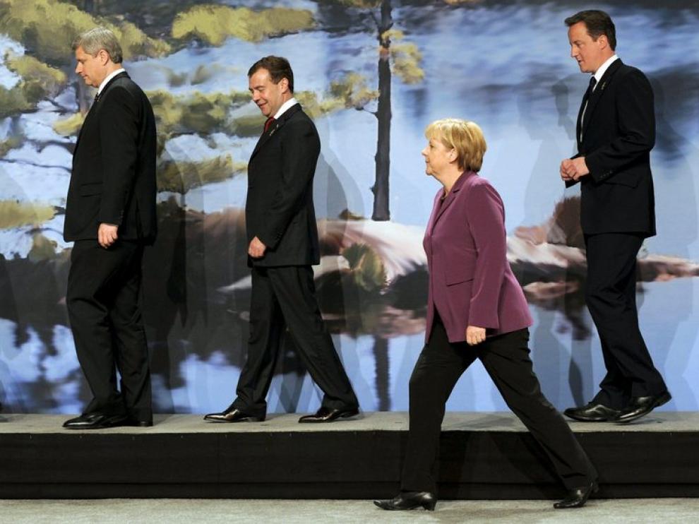 Los líderes de los países más ricos se dirigen a la foto oficial
