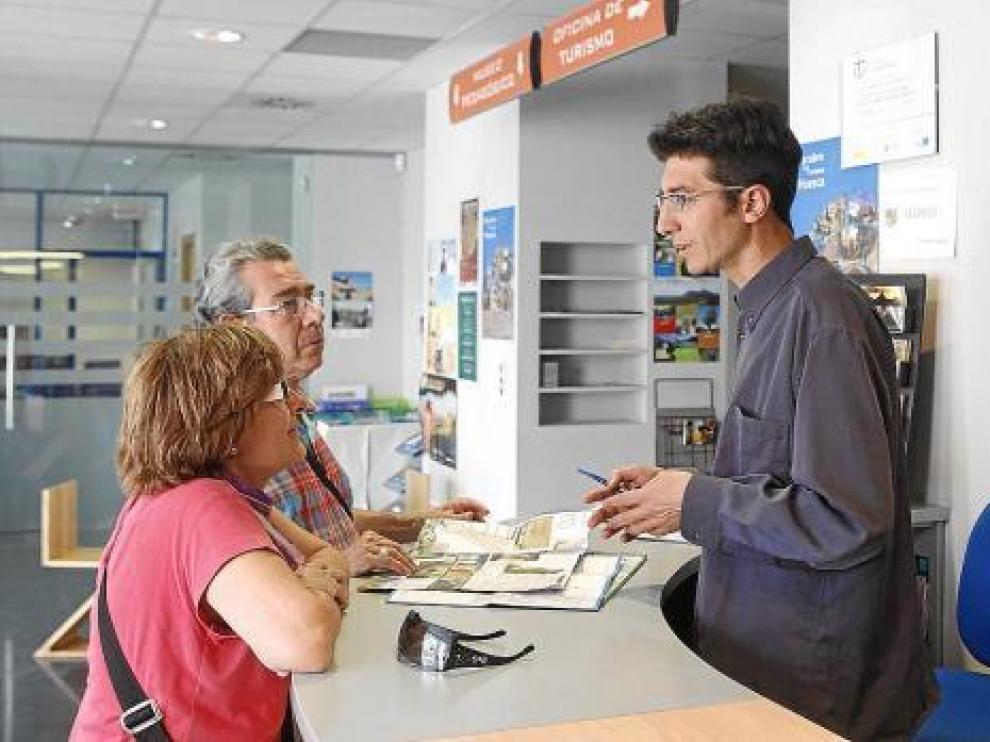 La Oficina de Turismo de Huesca atiende una media de 250 consultas diarias.