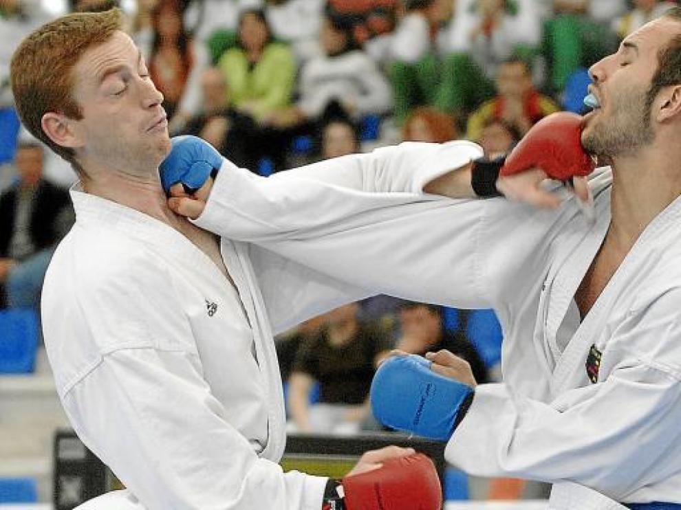 Óscar Vázquez (izquierda) y el aragonés Víctor Vizuete, en un campeonato de España.