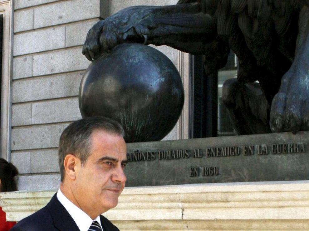 El ministro Corbacho a su entrada al Congreso