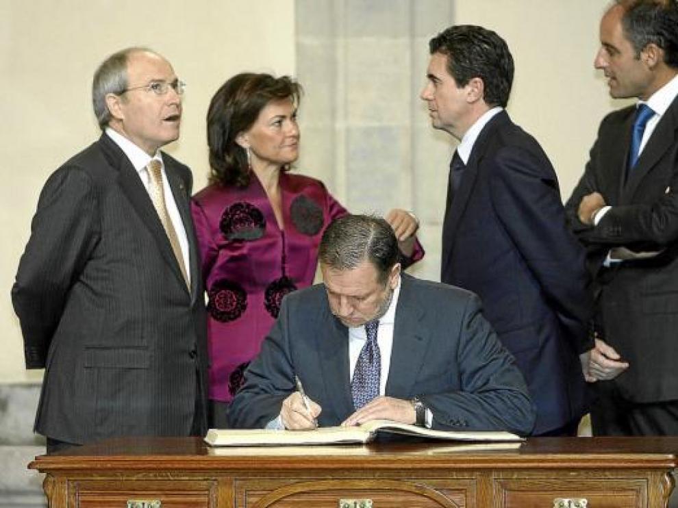 Imagen de archivo de la constitución del Patronato del Archivo de la Corona de Aragón, en 2007.