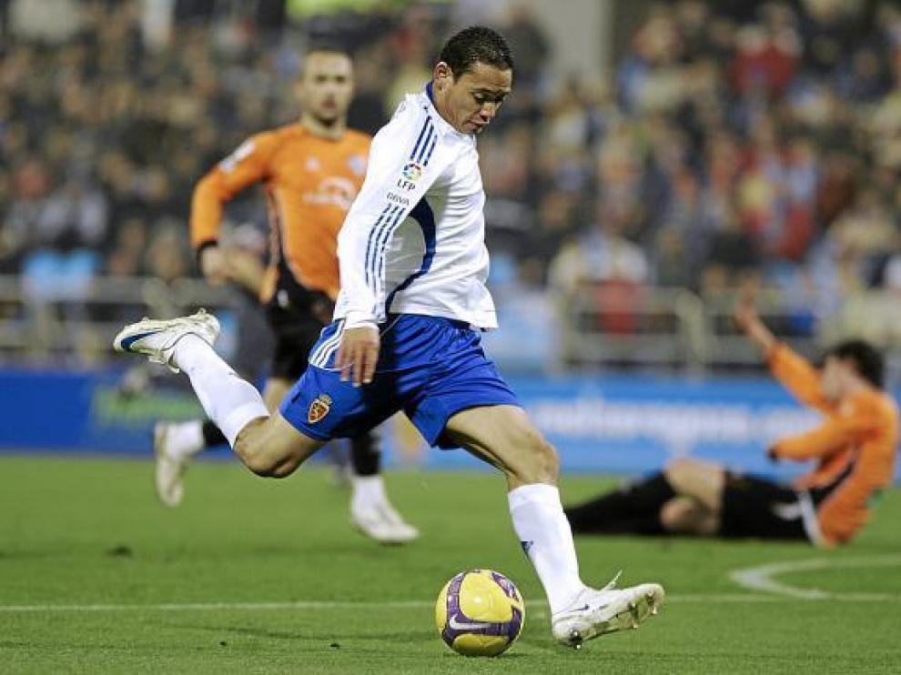 Oliveira, en uno de sus últimos partidos con el Real Zaragoza.
