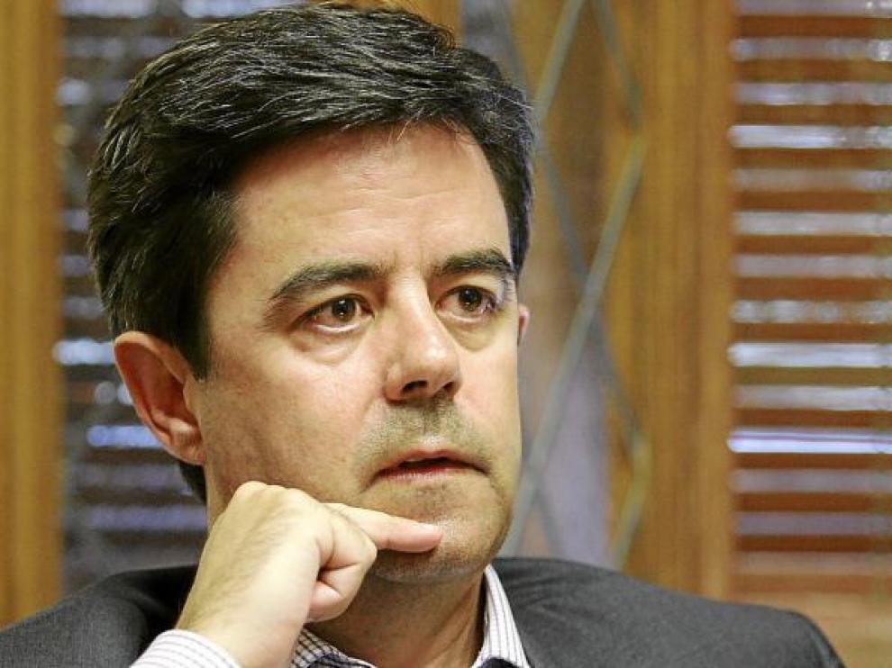Luis Felipe Serrate ha asumido ya la Alcaldía de Huesca en funciones y antes del 13 de julio será investido formalmente.