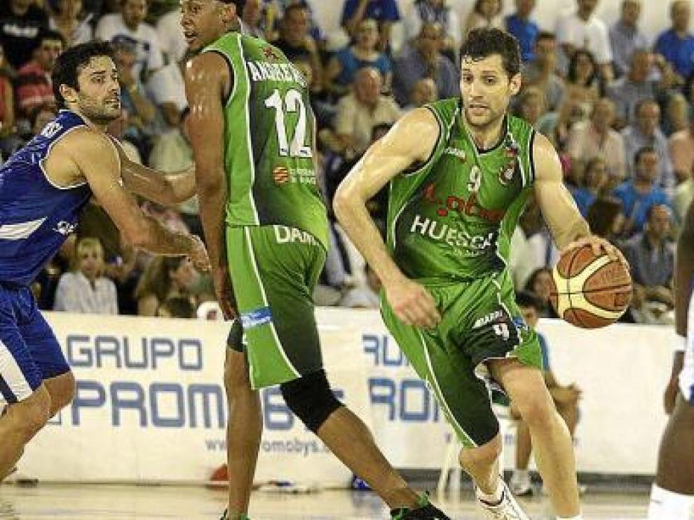 El recién renovado Chus Aranda, en el partido del ascenso en Tíjola.