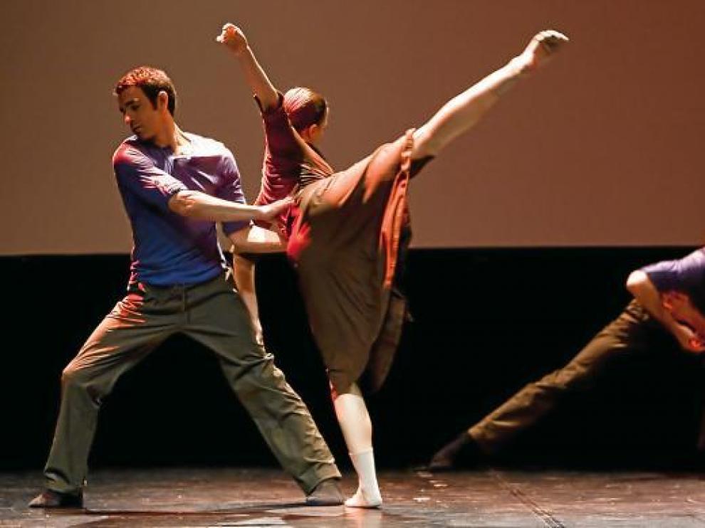 Bailarines en la coreografía 'Como el viento', un espectáculo de espíritu brasileño.