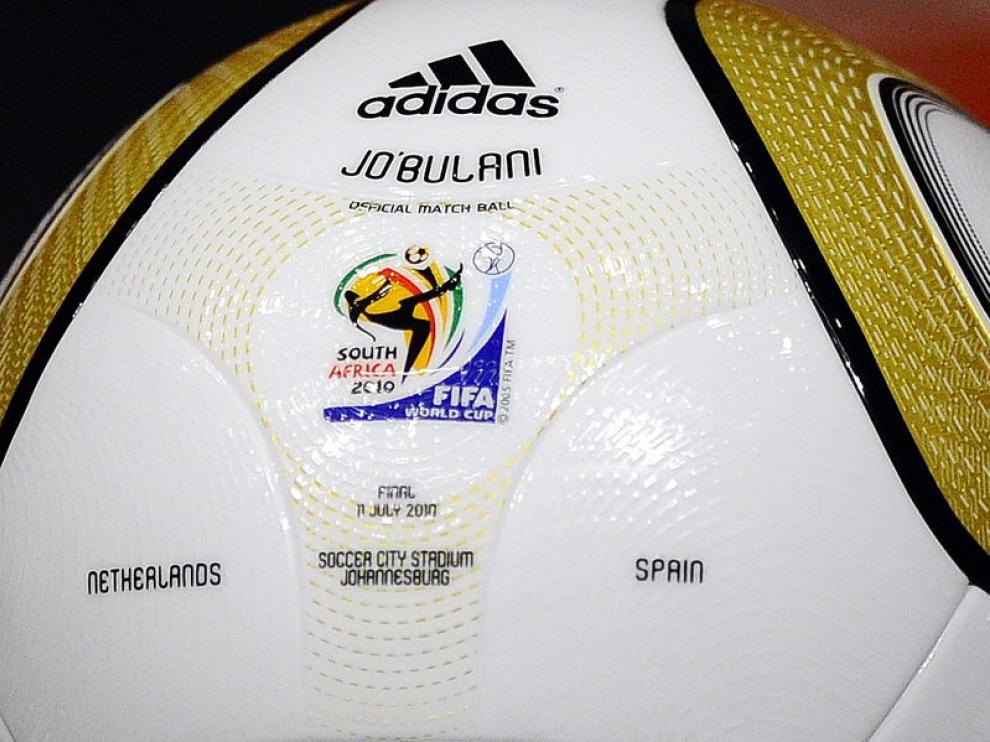 Jo'bulani, la pelota de la final