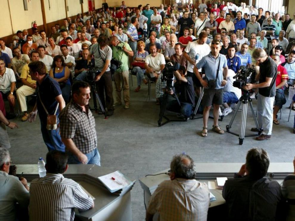 La asamblea de trabajadores de Metro durante la reunión