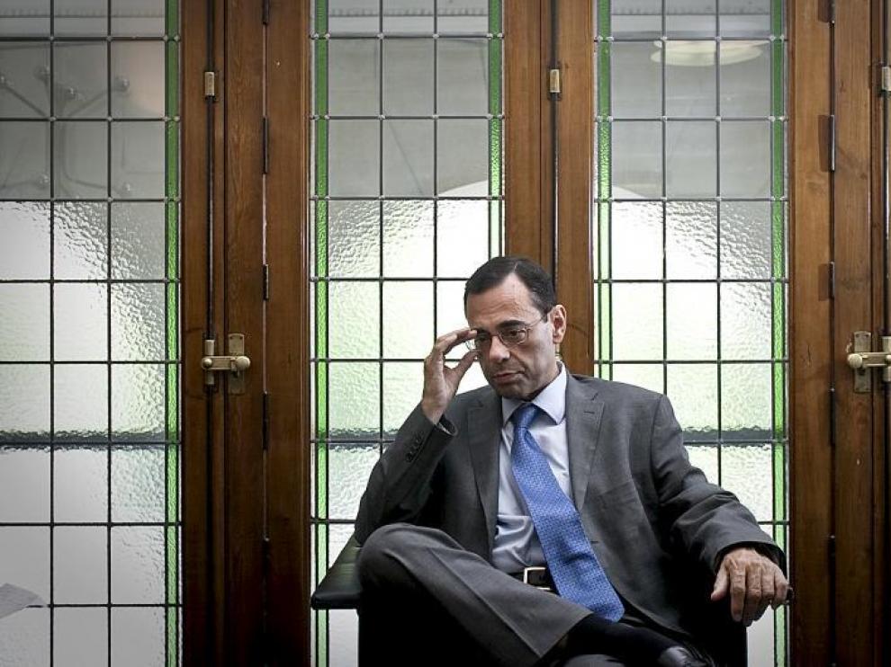 Jaime Caruana, director general del Banco de Pagos Internacionales (BIS, por sus siglas en inglés), en la redacción de Heraldo esta semana.