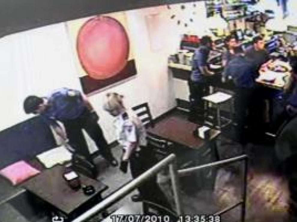 Un bocadillo y un café que no pudo terminar