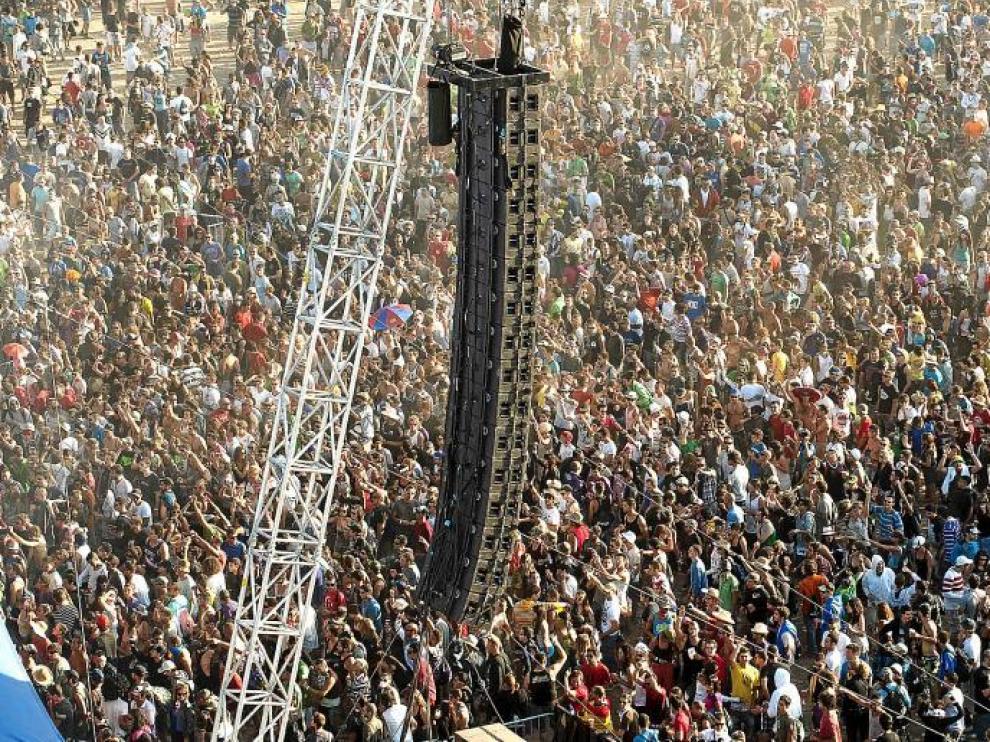 Esta última edición del Monegros Desert Festival reunió en Fraga a cerca de 40.000 personas, según los datos de la organización.
